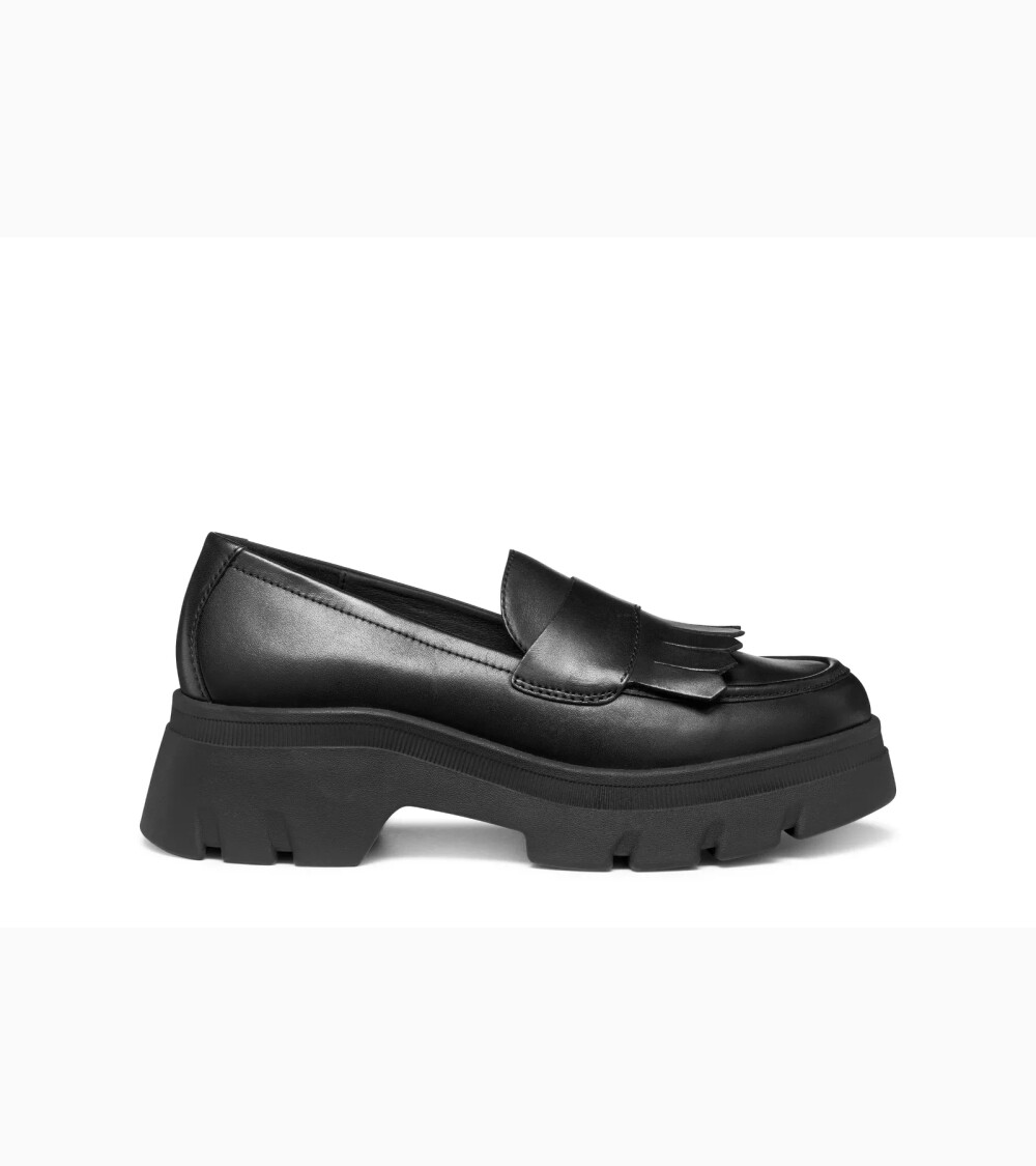 Geox moccasin fringe and high sole