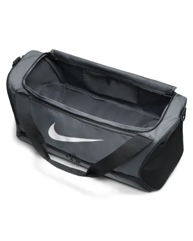 Nike Brasilia 9.5 duffel bag with handles and strap