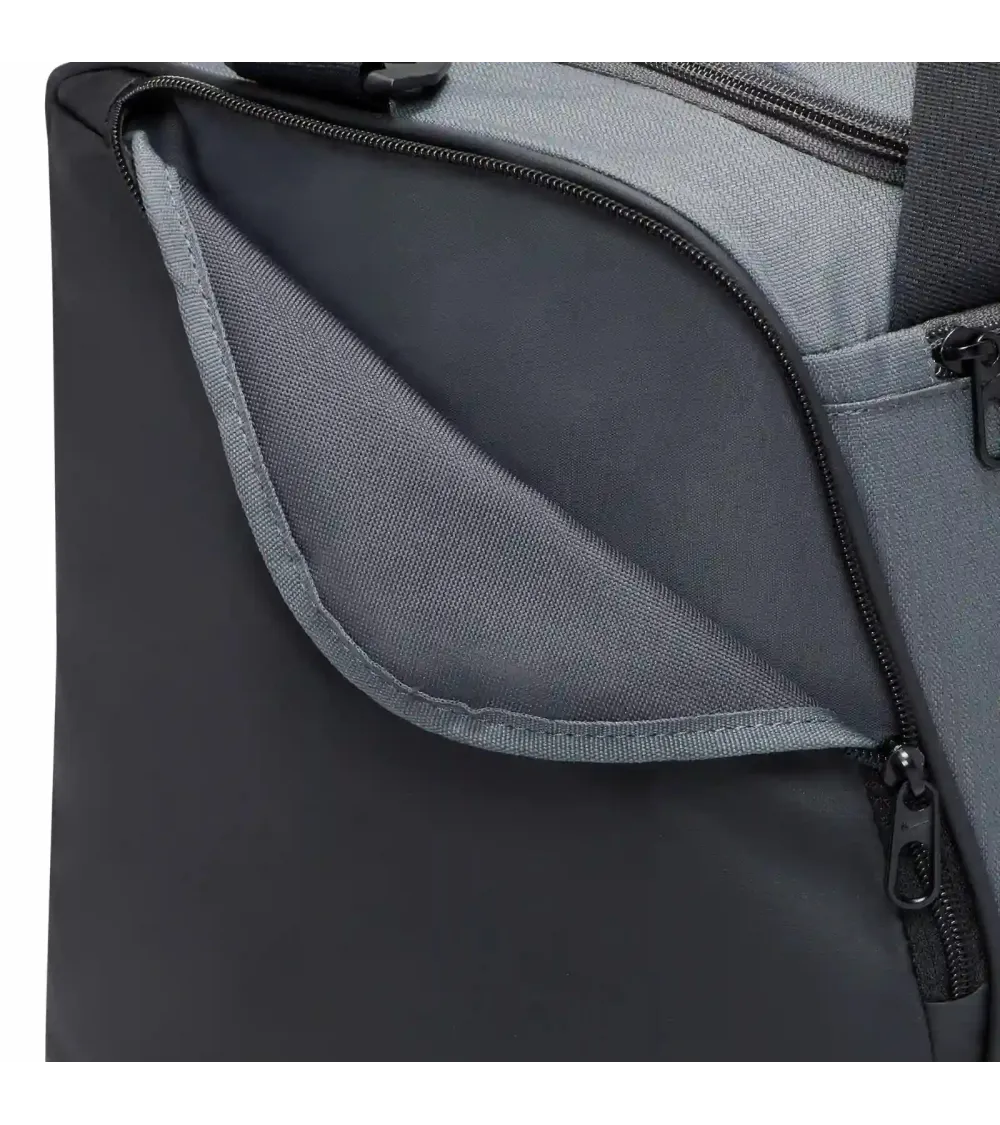 Nike Brasilia 9.5 bolsa de deporte con asas y correa