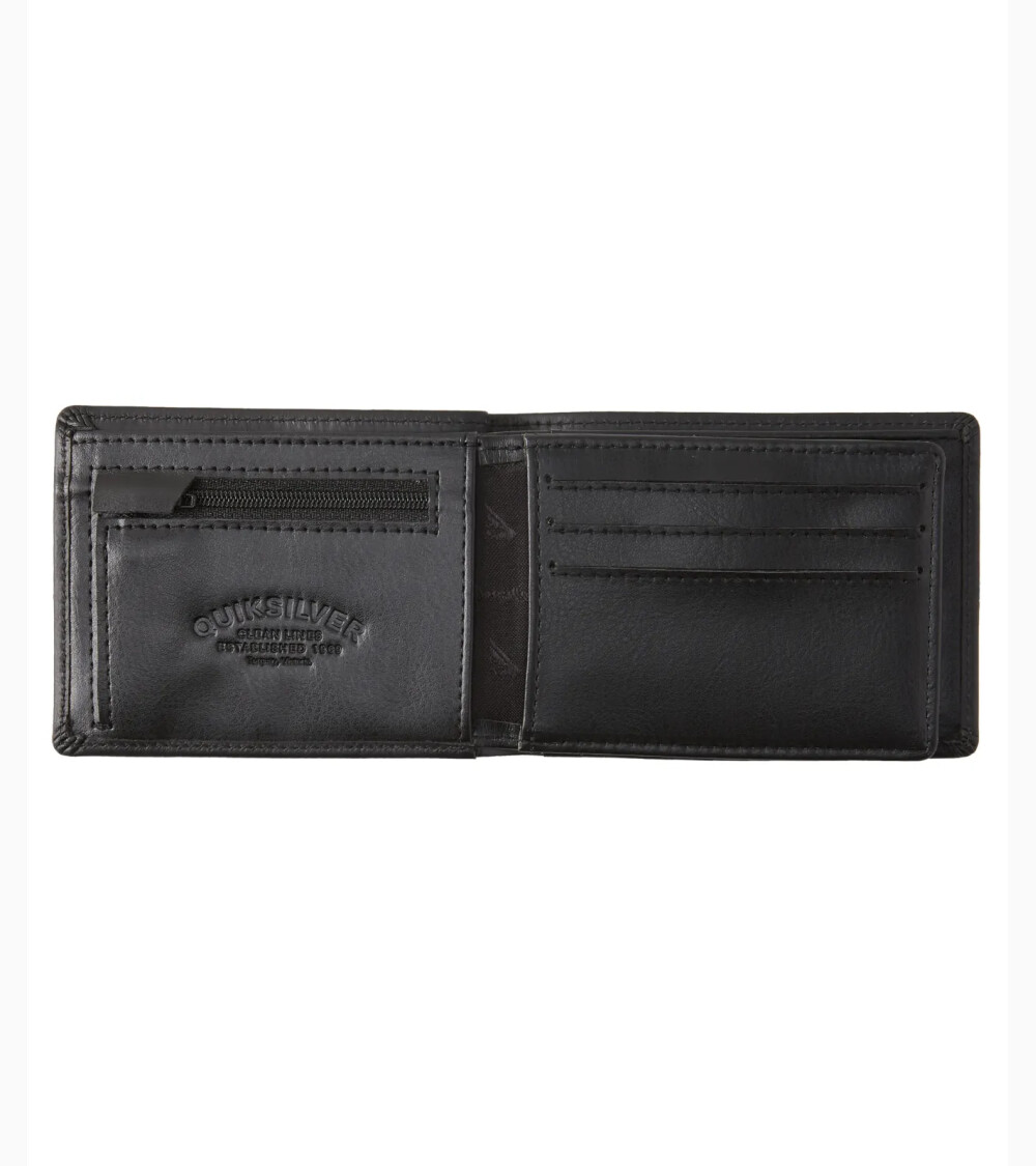 Quiksilver slim wallet with zip closure