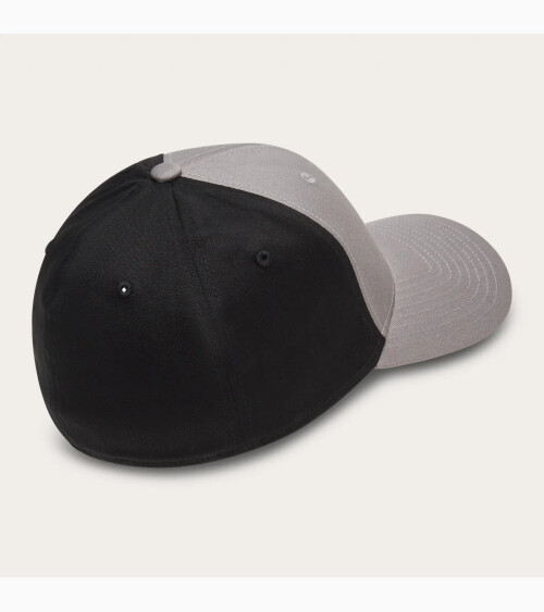 Oakley classic cap with visor
