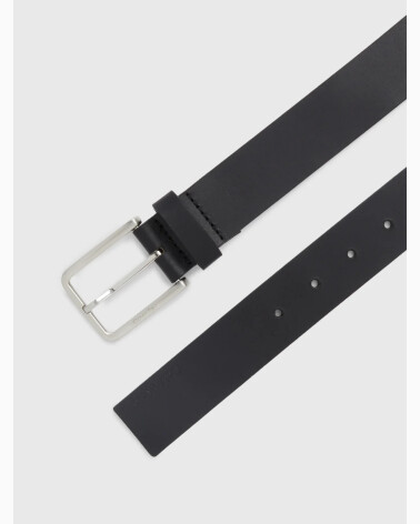 Calvin Klein cinturón de cuero con hebilla metálica