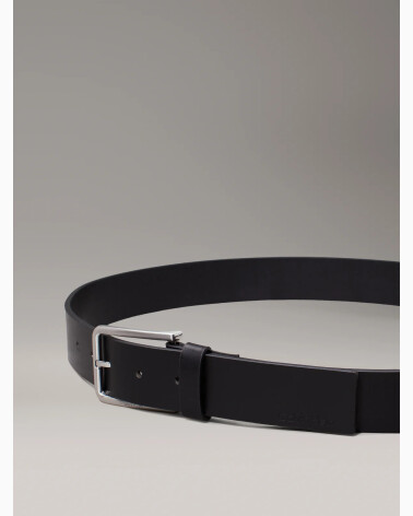 Calvin Klein cintura pelle con fibbia metallica