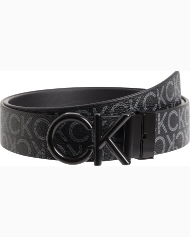 Cinturón de cuero Calvin Klein con hebilla