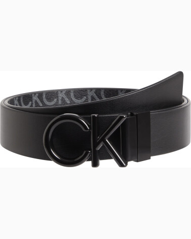 Cinturón de cuero Calvin Klein con hebilla
