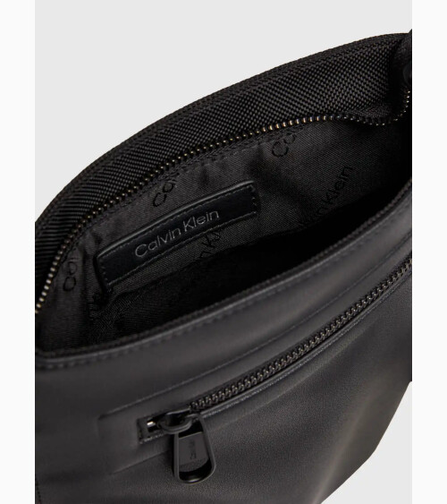 Calvin Klein CK Elevated Flatpack Umhängetasche