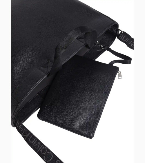 Calvin Klein borsa a mano con tasca interna