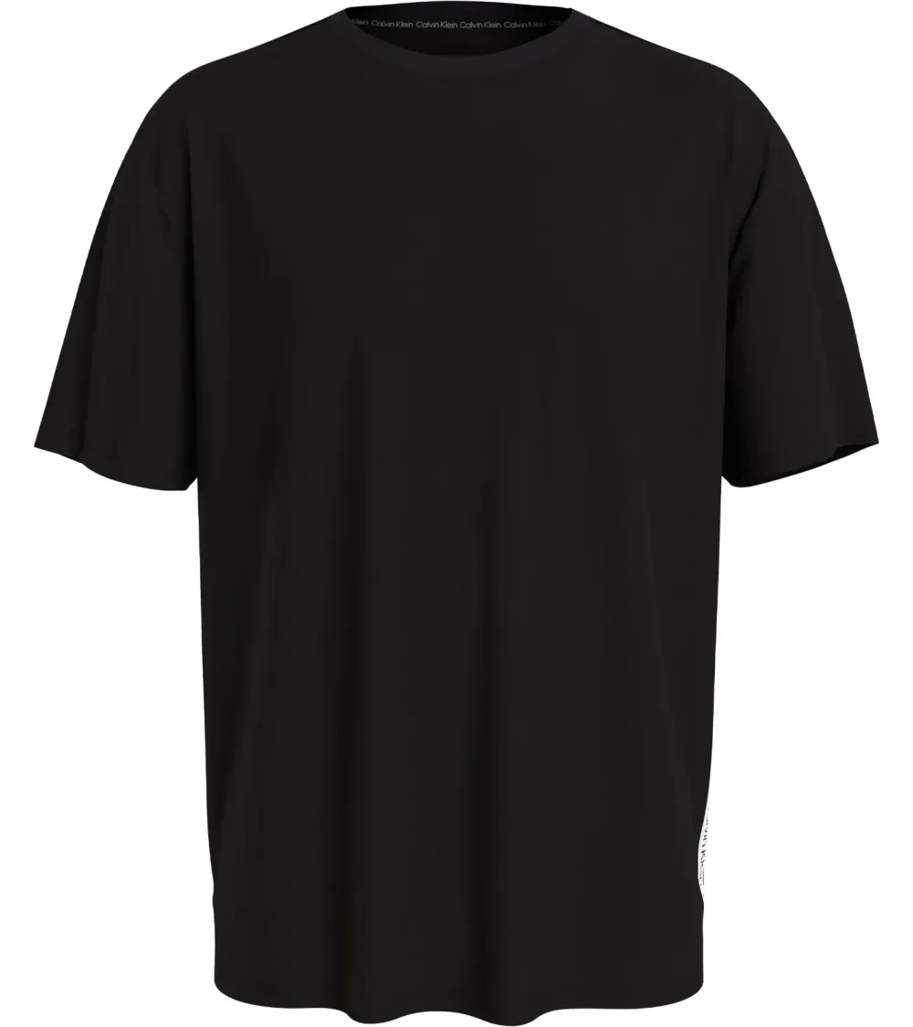Calvin Klein T-shirt logo