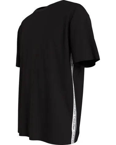 Calvin Klein T-shirt logo