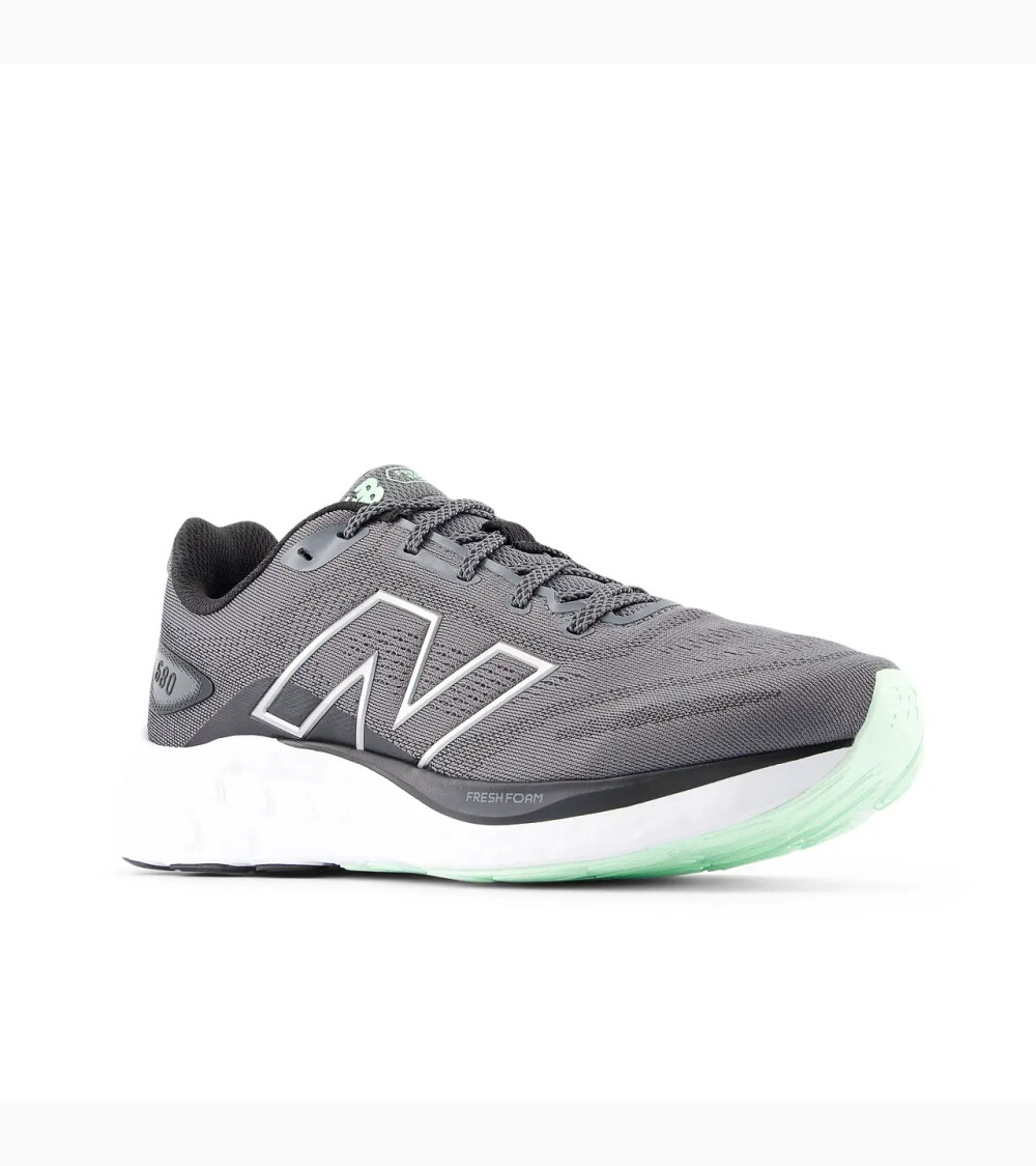 New Balance 680 running shoes