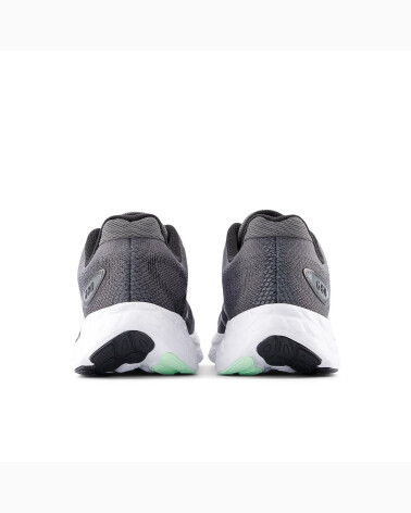 New Balance 680 running shoes