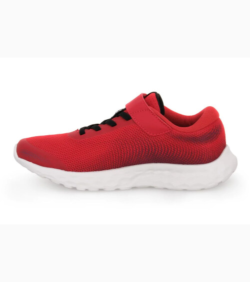 New Balance 520v8 running shoes with strap