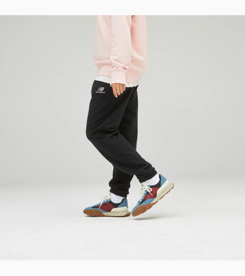New Balance felpa con zip con tasche laterali