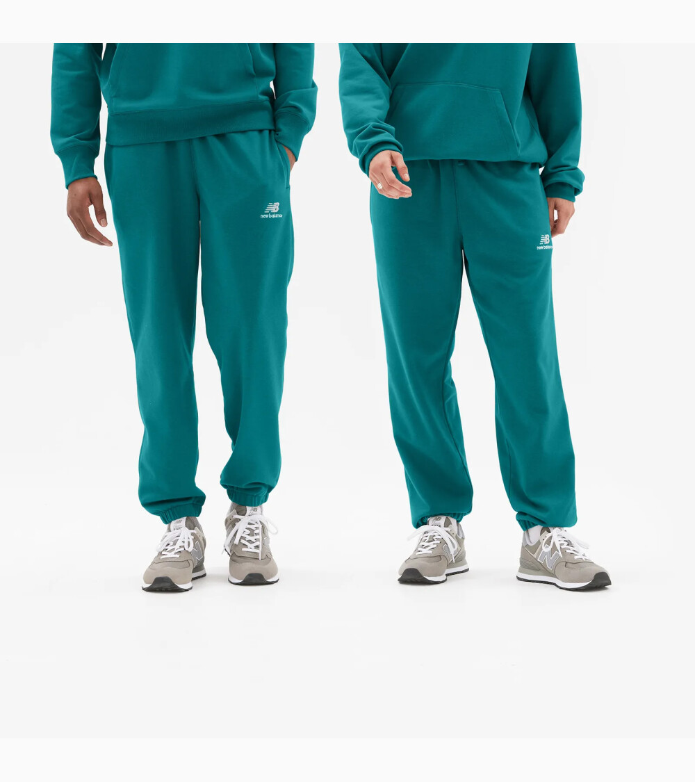 Sudadera New Balance con cremallera y bolsillos laterales