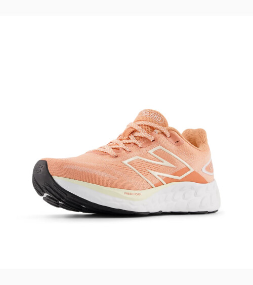New Balance Fresh Foam 680 running shoes