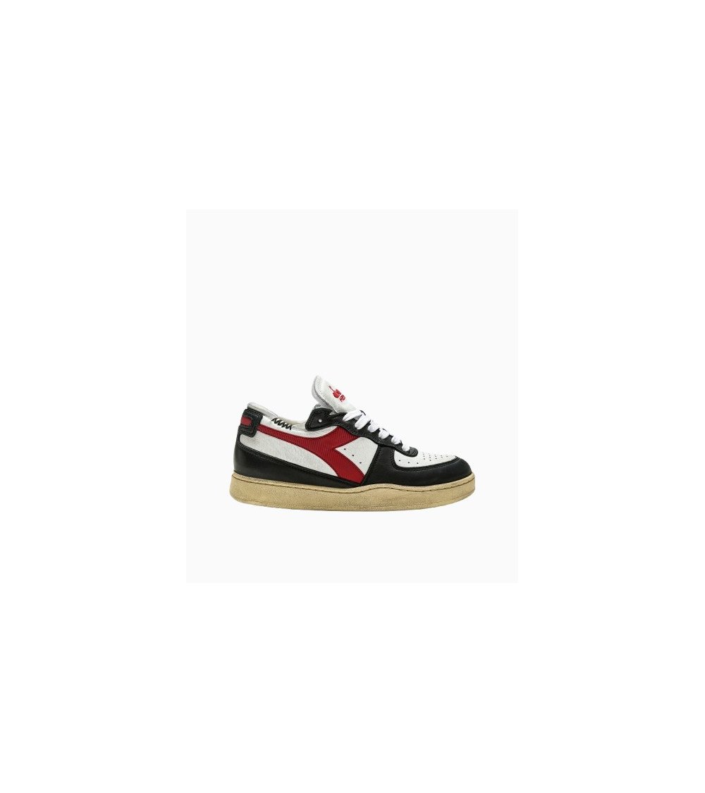Diadora Mi Basket Row Cut baskets basses en cuir