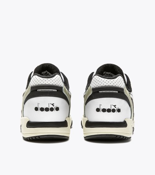 Diadora low sneakers with laces