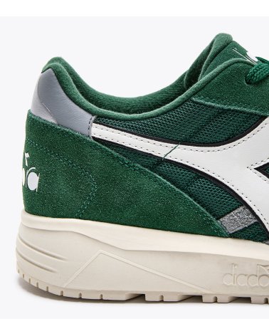 Diadora N902 sneakers alte in pelle scamosciata
