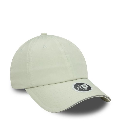 New Era cap with adjustable visor