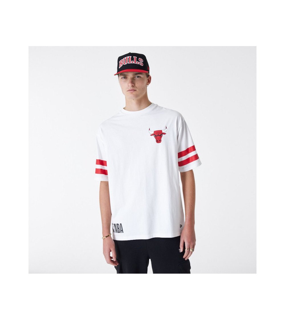 New Era NBA Chicago Bulls Arch Graphic T-shirt
