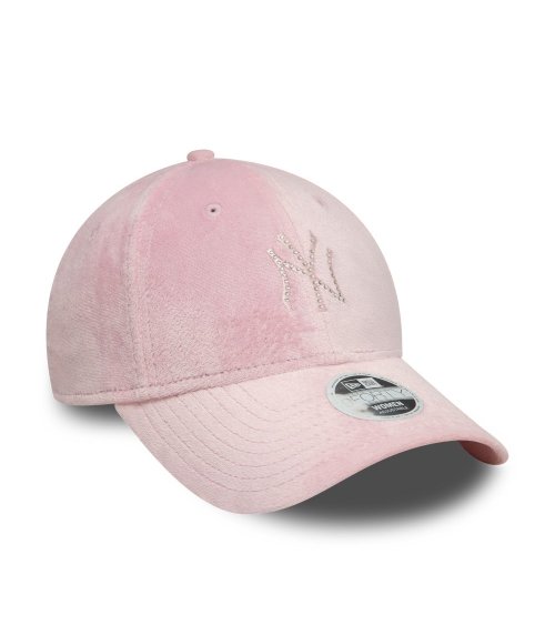 New Era 9FORTY cap with curved visor
