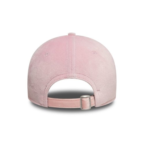 New Era 9FORTY cap with curved visor
