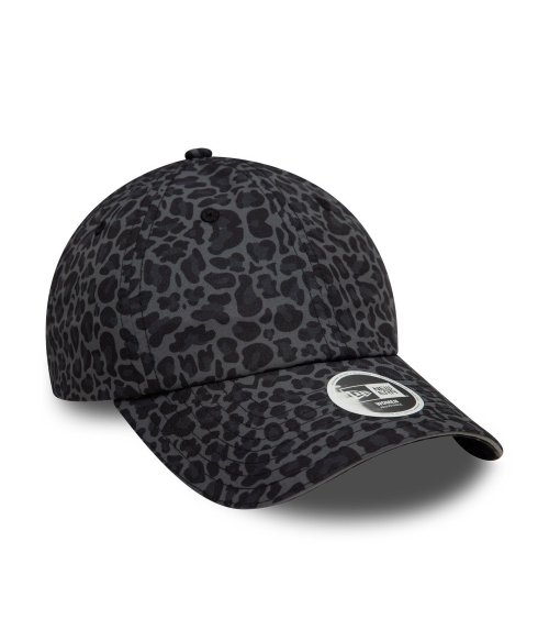 New Era classic cap with curved visor