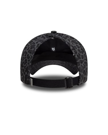 New Era classic cap with curved visor