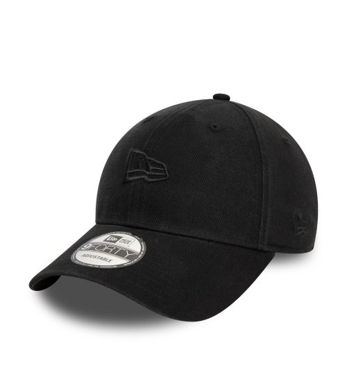 New Era 9FORTY cap with curved visor