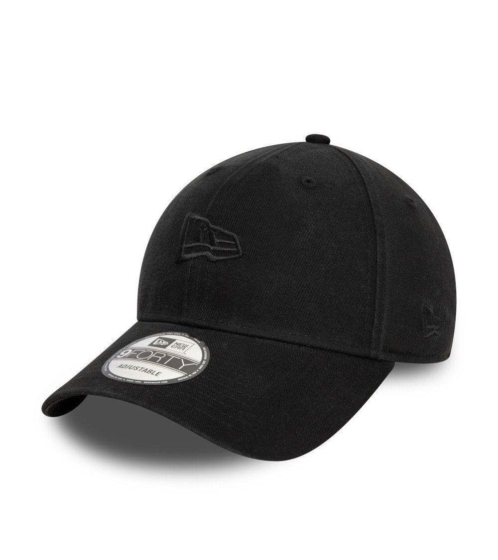 New Era 9FORTY cap with curved visor