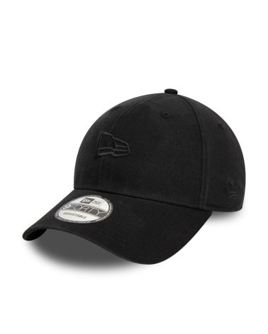 New Era 9FORTY cap with curved visor