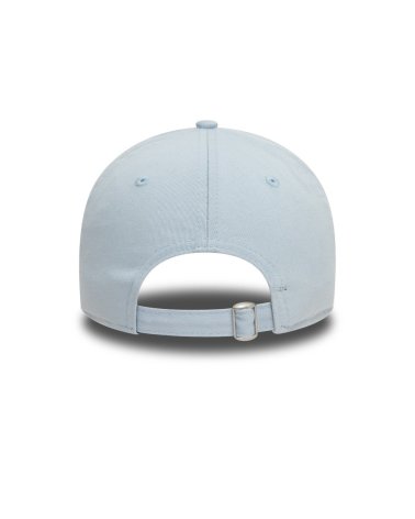 New Era 9FORTY cap with curved visor