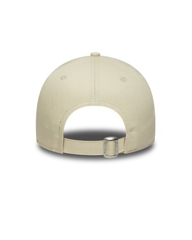New Era 9Forty cap with curved visor