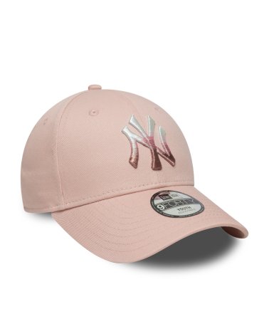 New Era cap with visor and adjustable closure