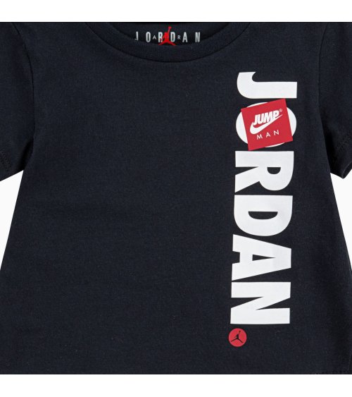 Ensemble Nike t-shirt et shorts pour enfant