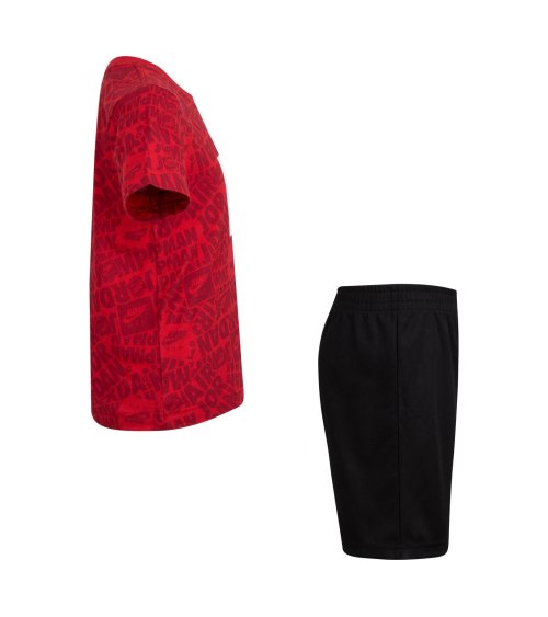 Nike tuta maglietta e pantaloni corti