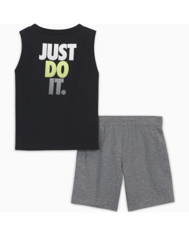 Nike ensemble haut et shorts
