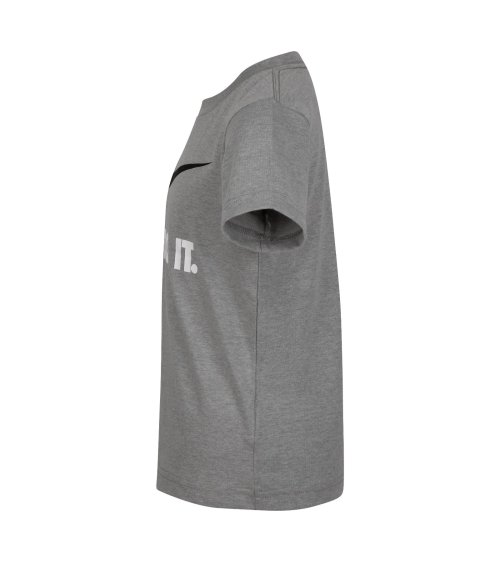Camiseta Nike con logo y eslogan