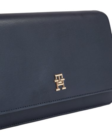 Tommy Hilfiger zip wallet