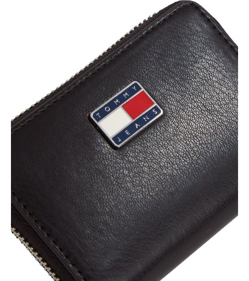 Tommy Hilfiger compact zip wallet