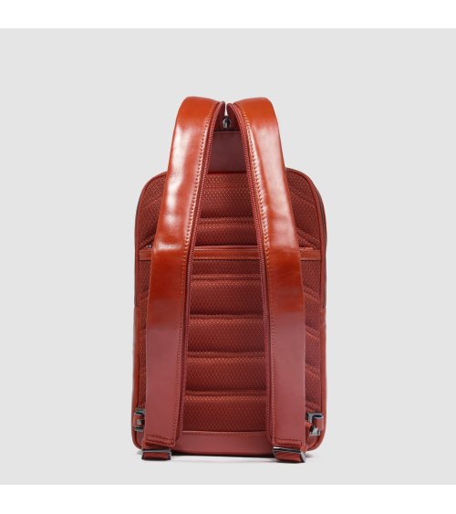 Mochila de piel Piquadro con bolsillo frontal