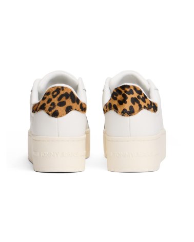 Tommy Hilfiger baskets basses avec lacets