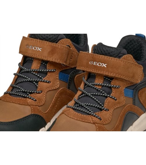 Geox stivaletti con chiusura a strappo