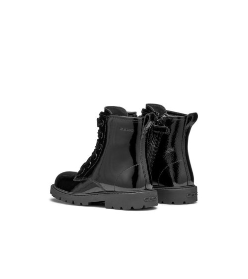 Geox Schnürstiefeletten und Gummisohle