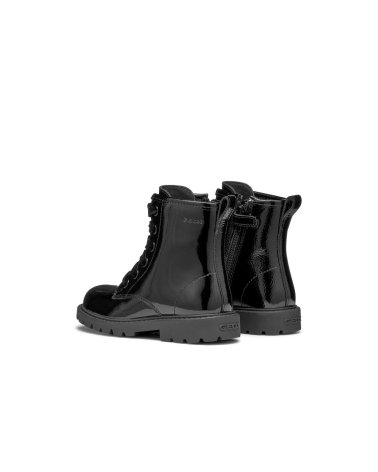Geox Schnürstiefeletten und Gummisohle