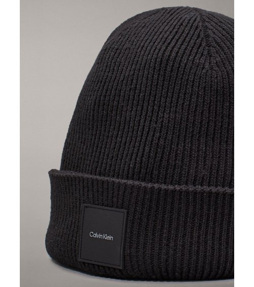 Calvin Klein bonnet en tricot avec revers
