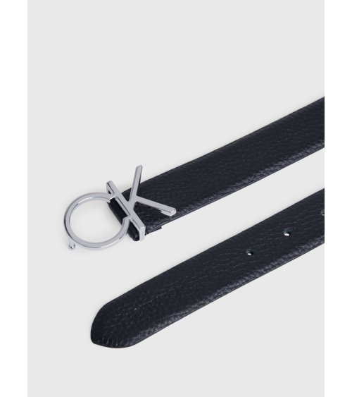 Cinturón de cuero Calvin Klein con hebilla de logo